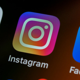 Uhapšena banda koja je hakovala i prodavala Instagram naloge